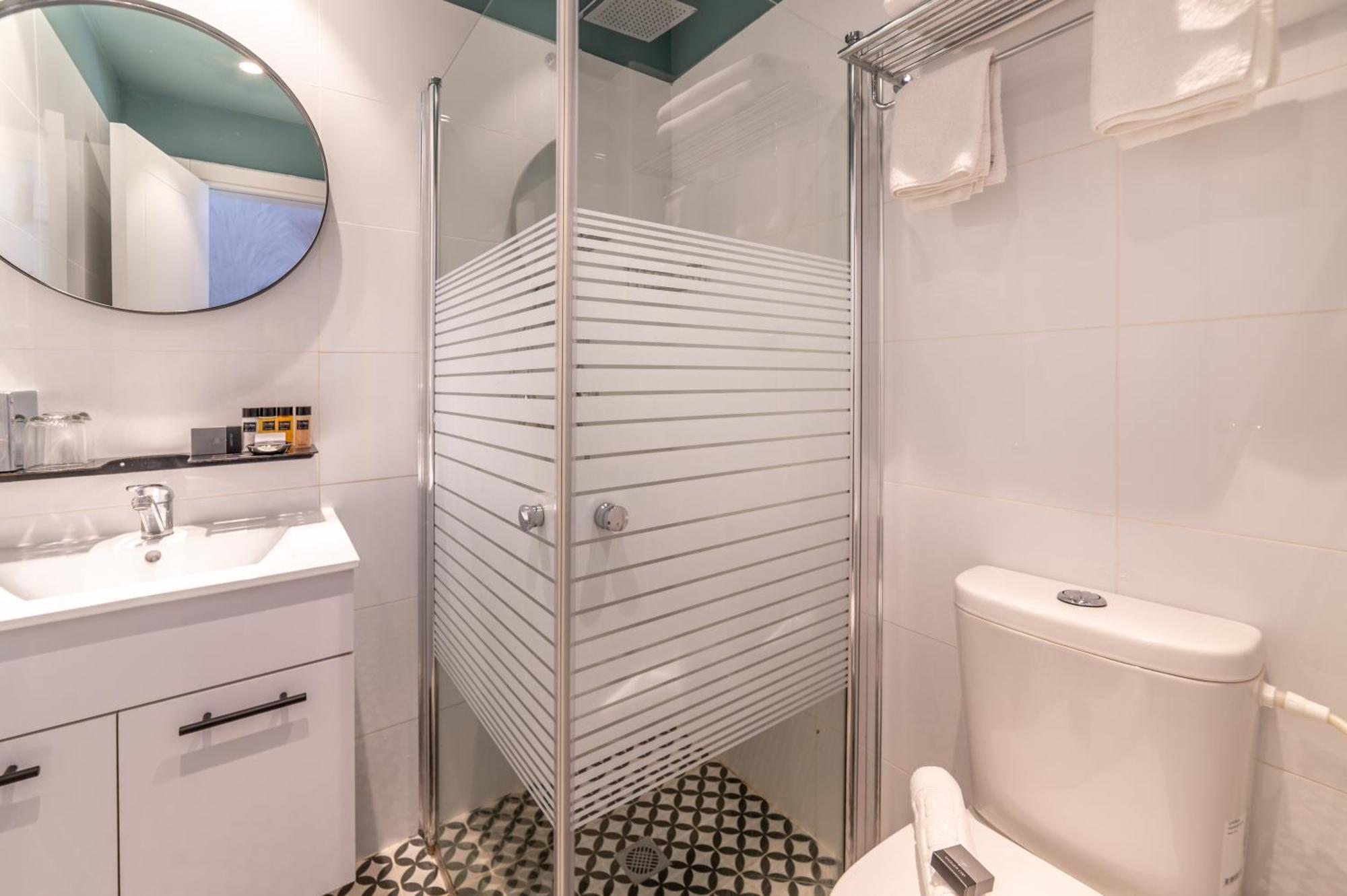Dizengoff Garden Hotel テル・アビブ 部屋 写真